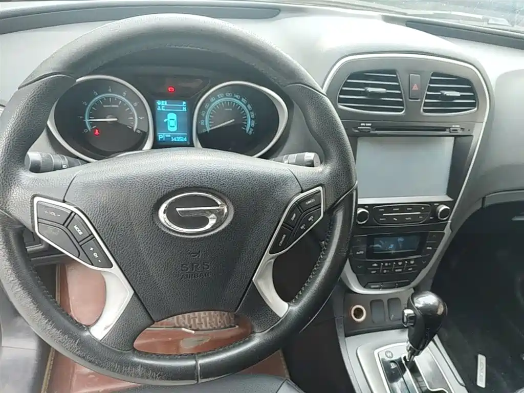GAC Motor Trumpchi GS5 2014 — фото 10
