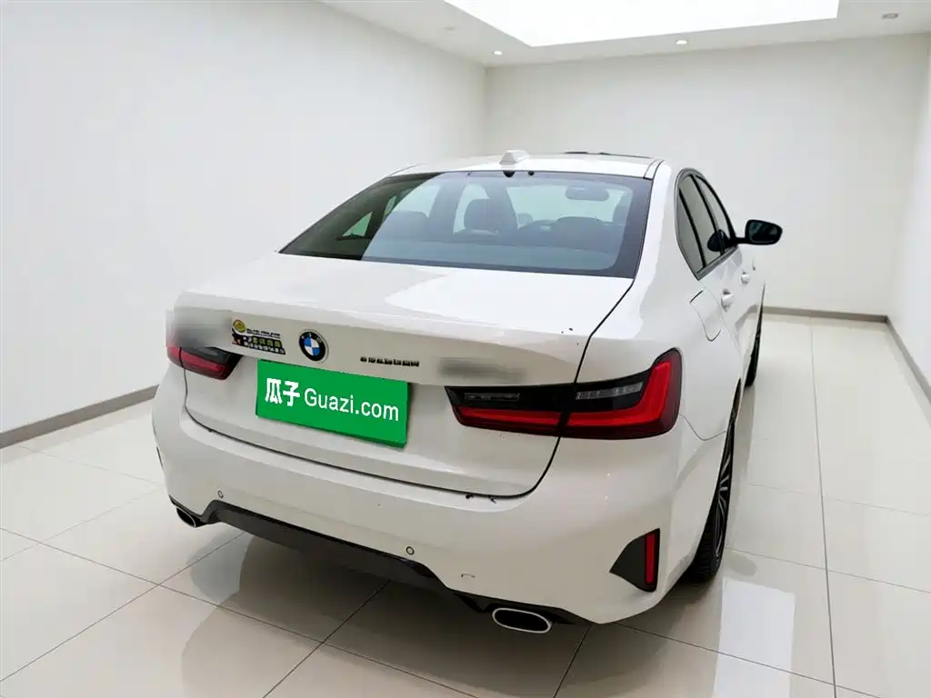 BMW 3 Series 2023