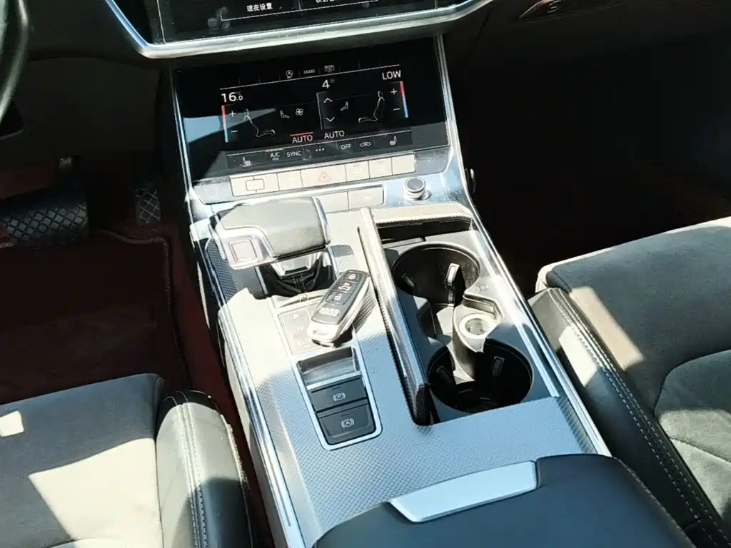 Audi A6L 2022 — фото 14