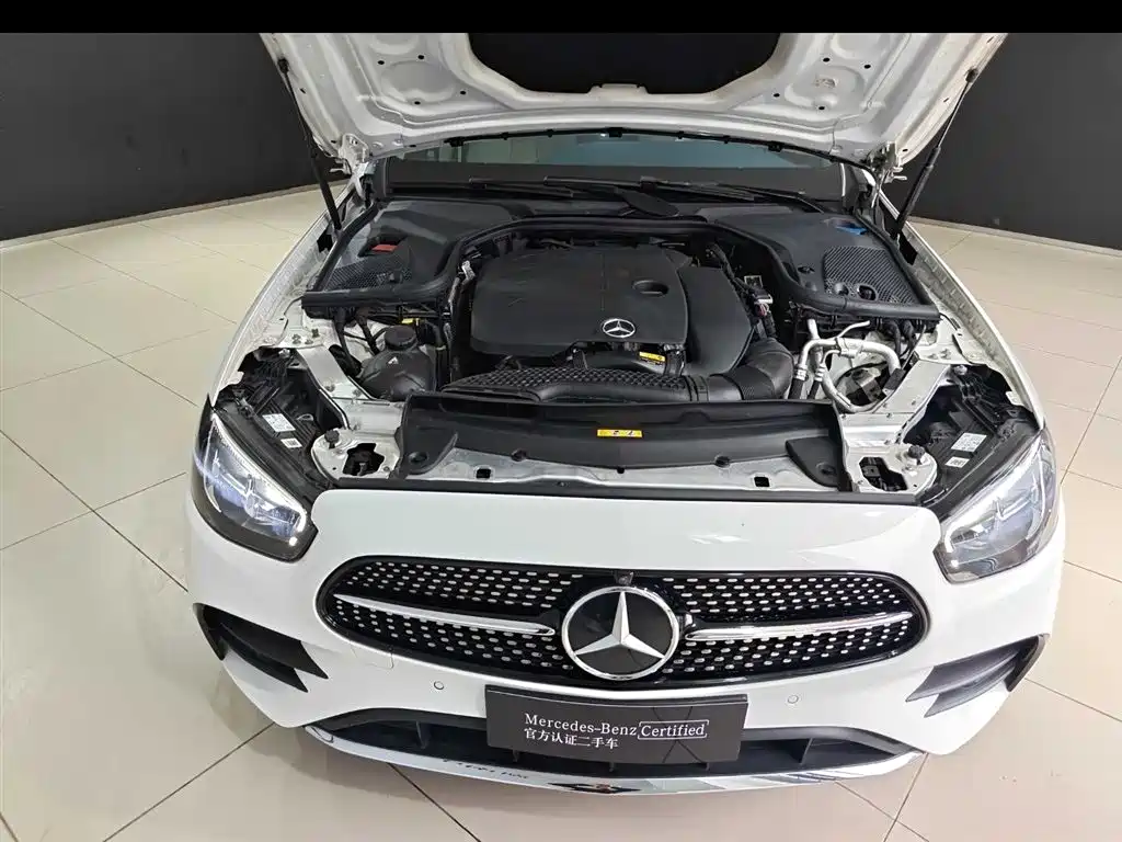Mercedes-Benz E-Class 2022