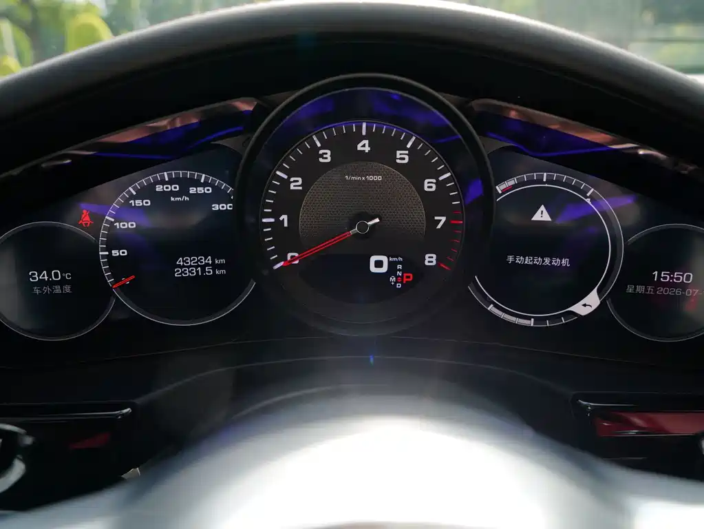 Porsche Panamera 2018 — фото 17