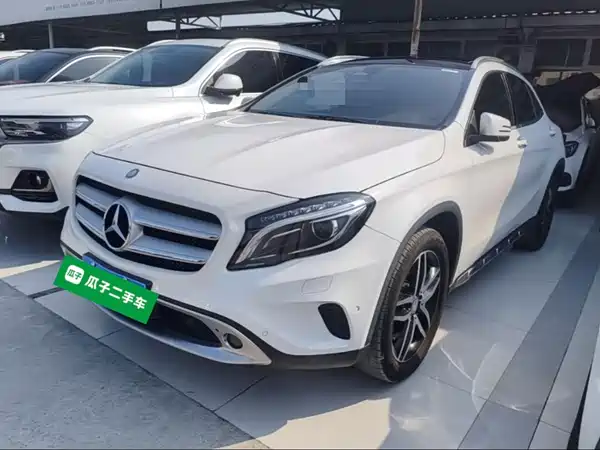 Mercedes-Benz GLA 2015