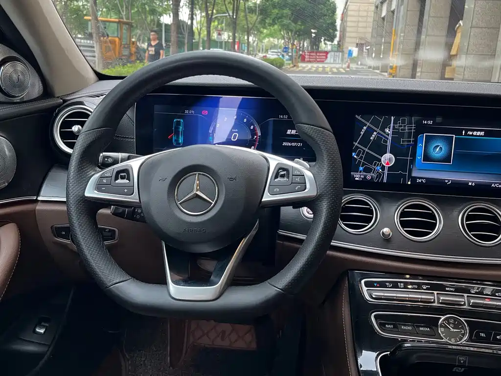 Mercedes-Benz E-Class 2017 — фото 9