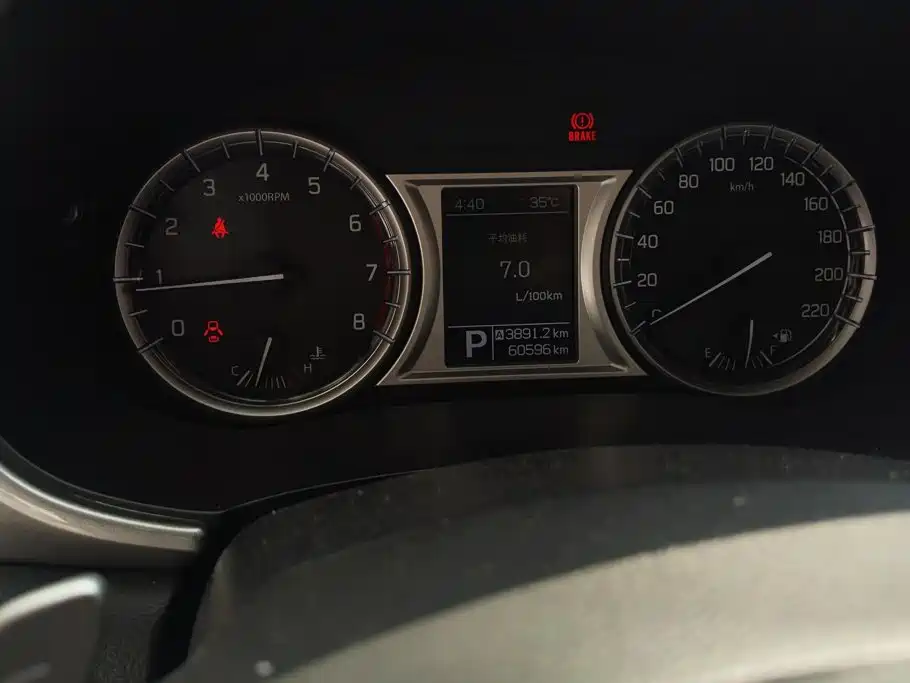 Suzuki Vitara 2016 — фото 14