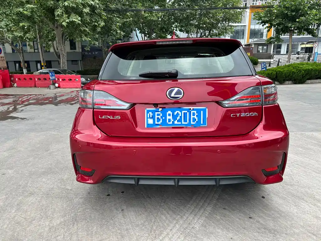 Lexus CT 2014 — фото 12