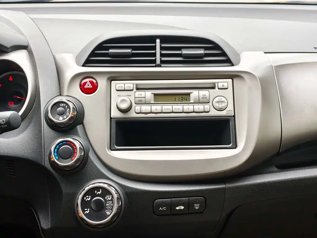 Honda Fit 2012 — фото 8