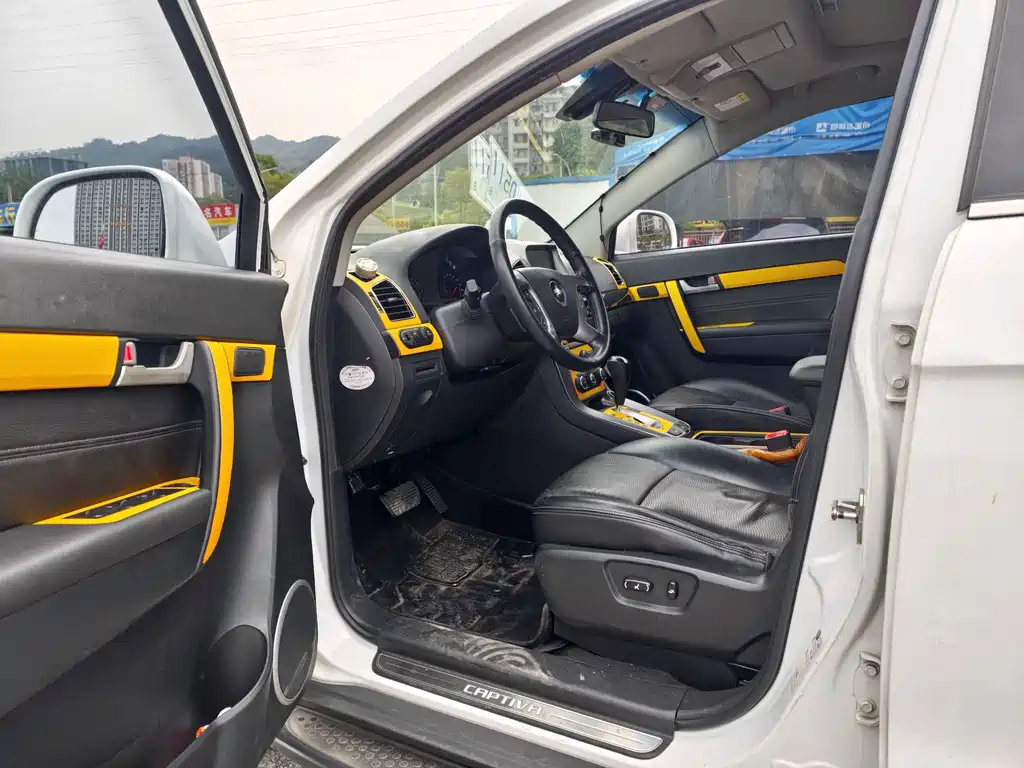 Chevrolet Captiva 2014 — фото 14