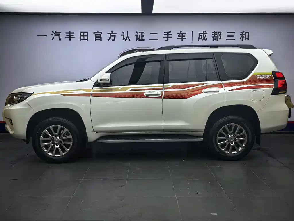 Toyota Prado 2020 — фото 2