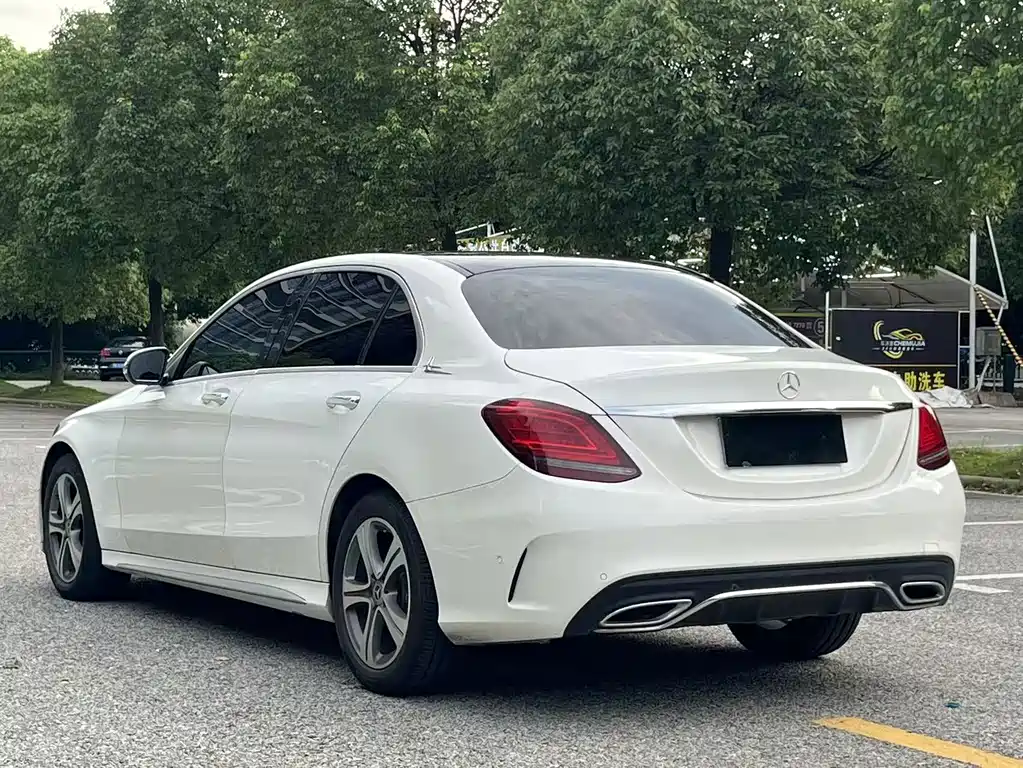 Mercedes-Benz C-Class 2021