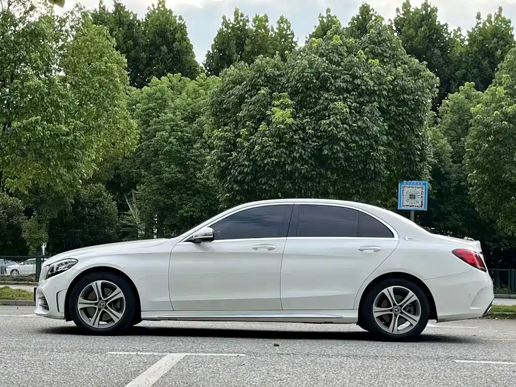 Mercedes-Benz C-Class 2021 — фото 8