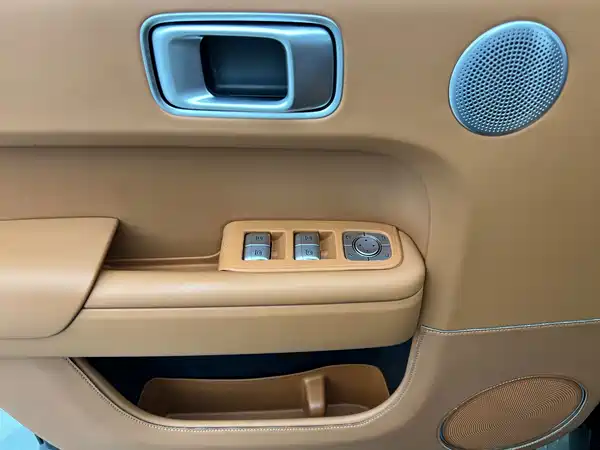 Li Auto L8 2026