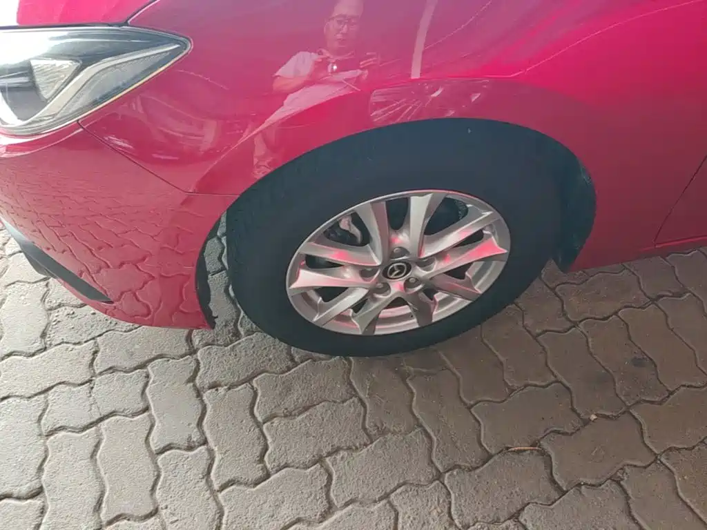 Mazda 3 Axela 2016 — фото 23