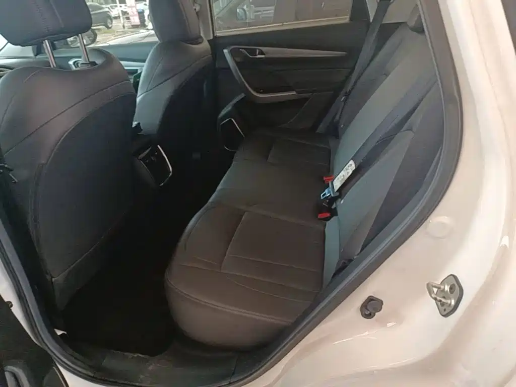 Dongfeng Fengshen AX7 2021 — фото 17