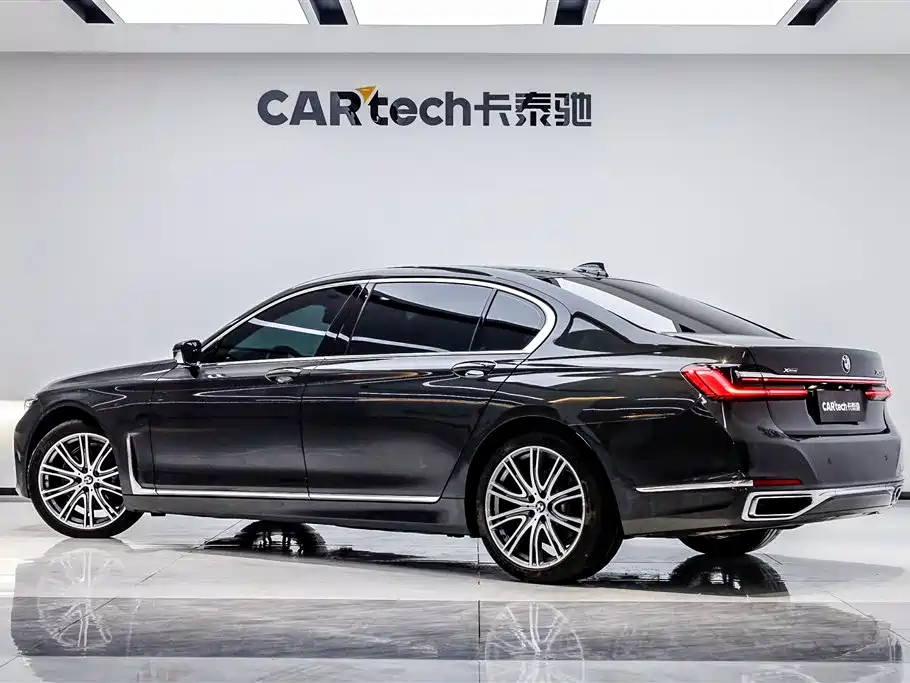 BMW 7 Series 2020 — фото 35
