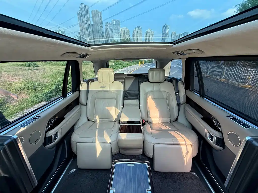 Land Rover Range Rover 2019 — фото 10