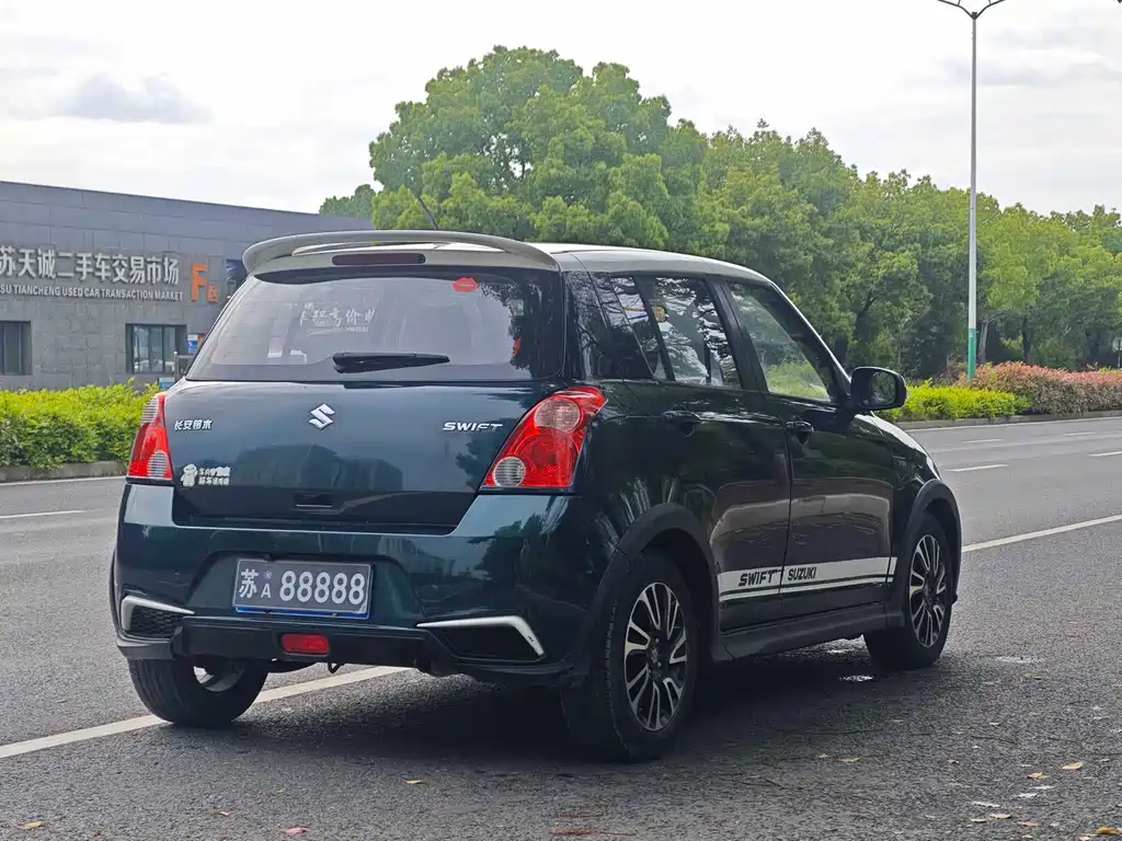 Suzuki Swift 2017 — фото 13