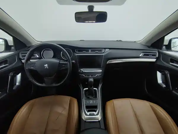 Peugeot 408 2016