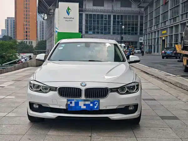 BMW 3 Series 2017