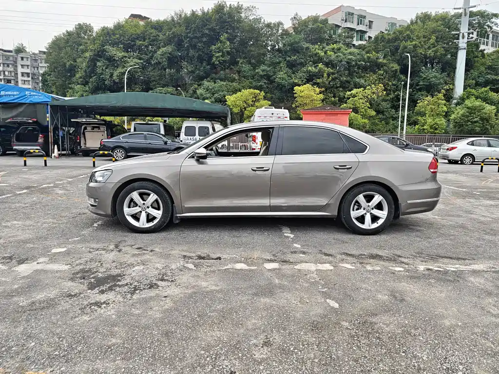 Volkswagen Passat 2013