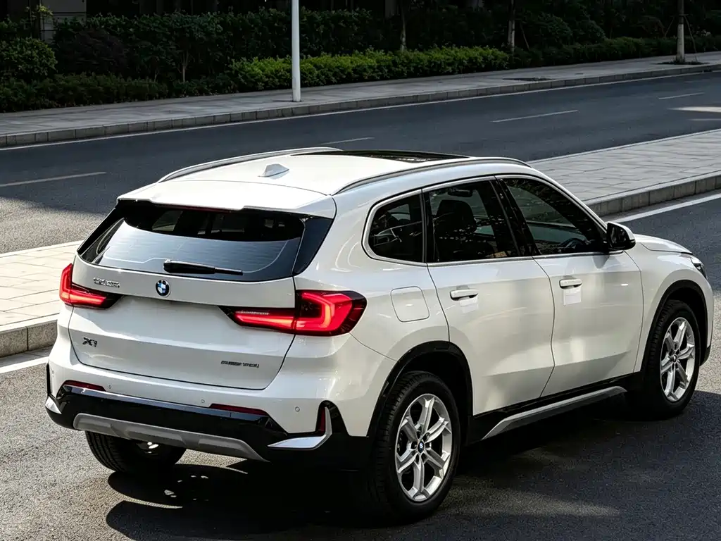 BMW X1 2022 — фото 5
