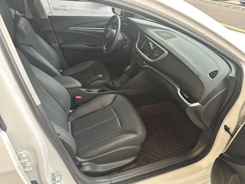 Buick Excelle GT 2022 — фото 14
