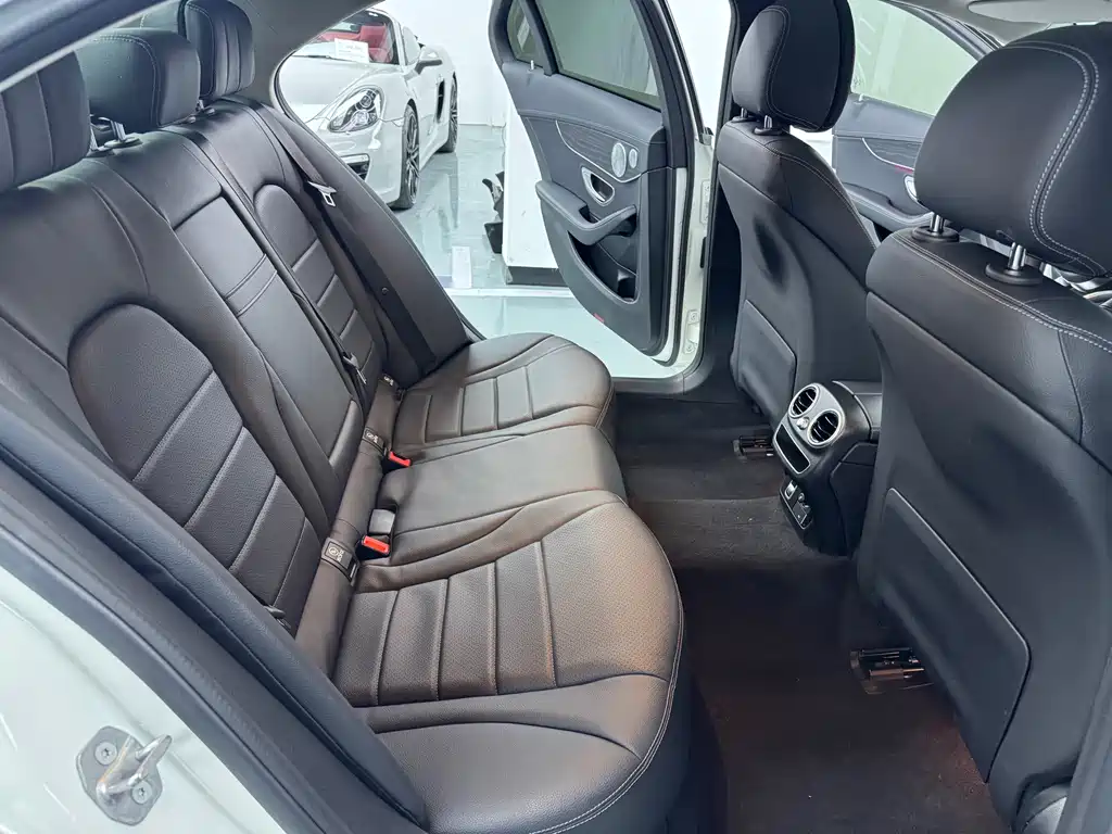 Mercedes-Benz C-Class 2021 — фото 15