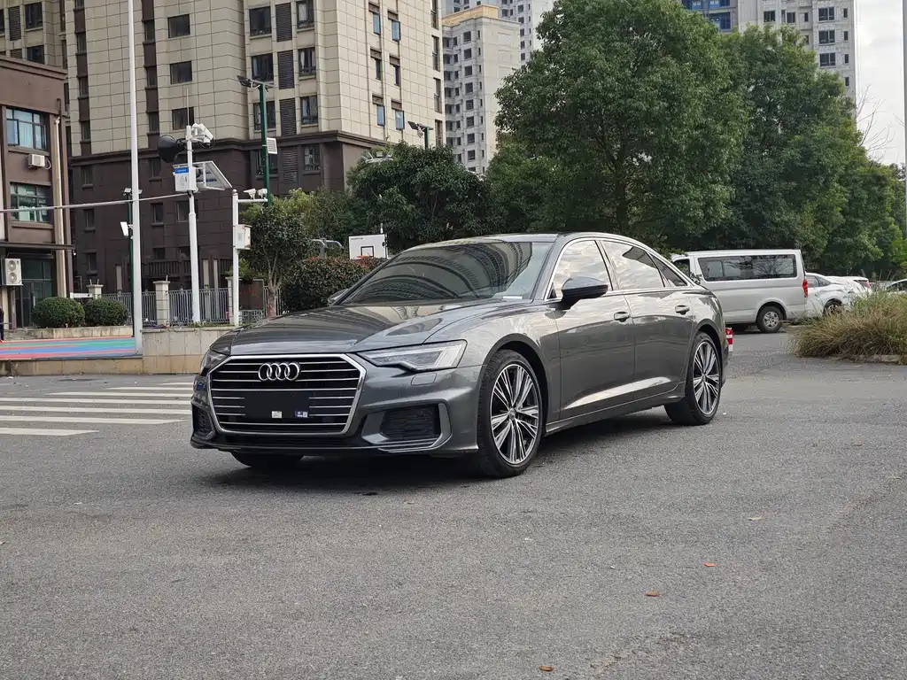 Audi A6L 2021 — фото 1