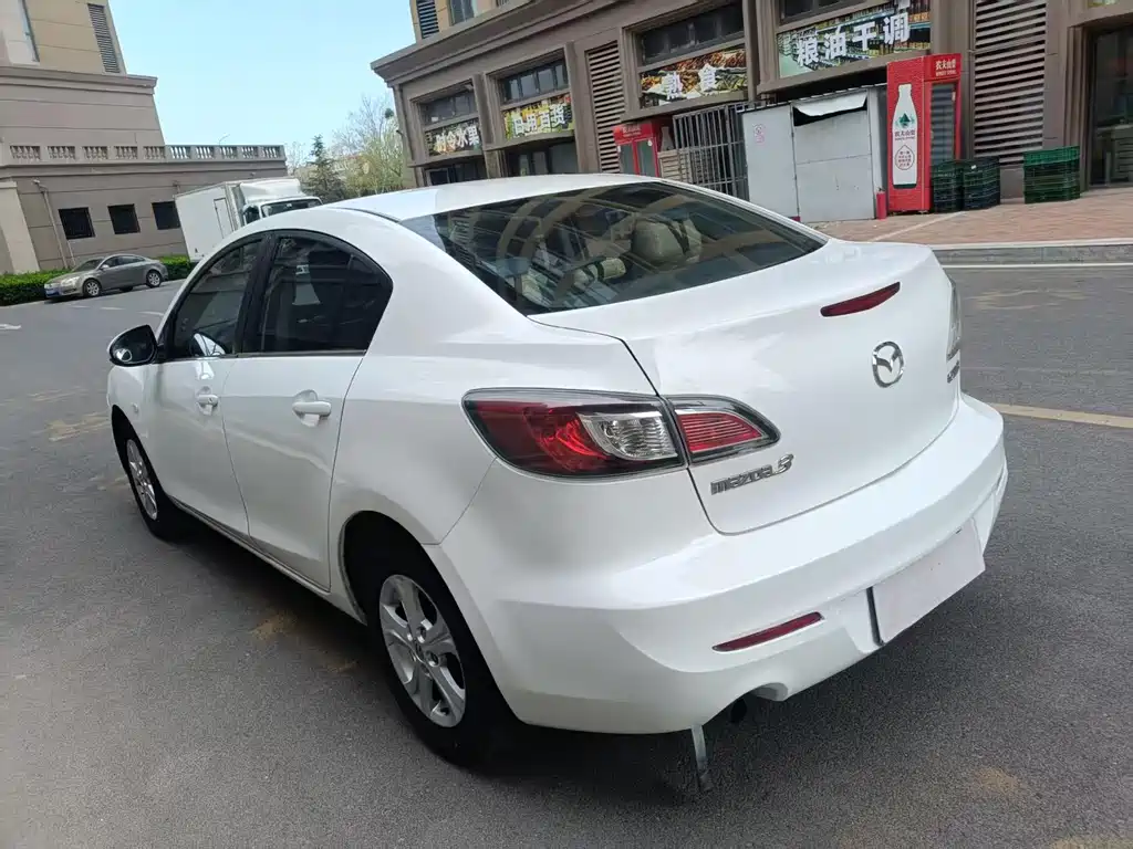 Mazda 3 Xingcheng 2014 — фото 12
