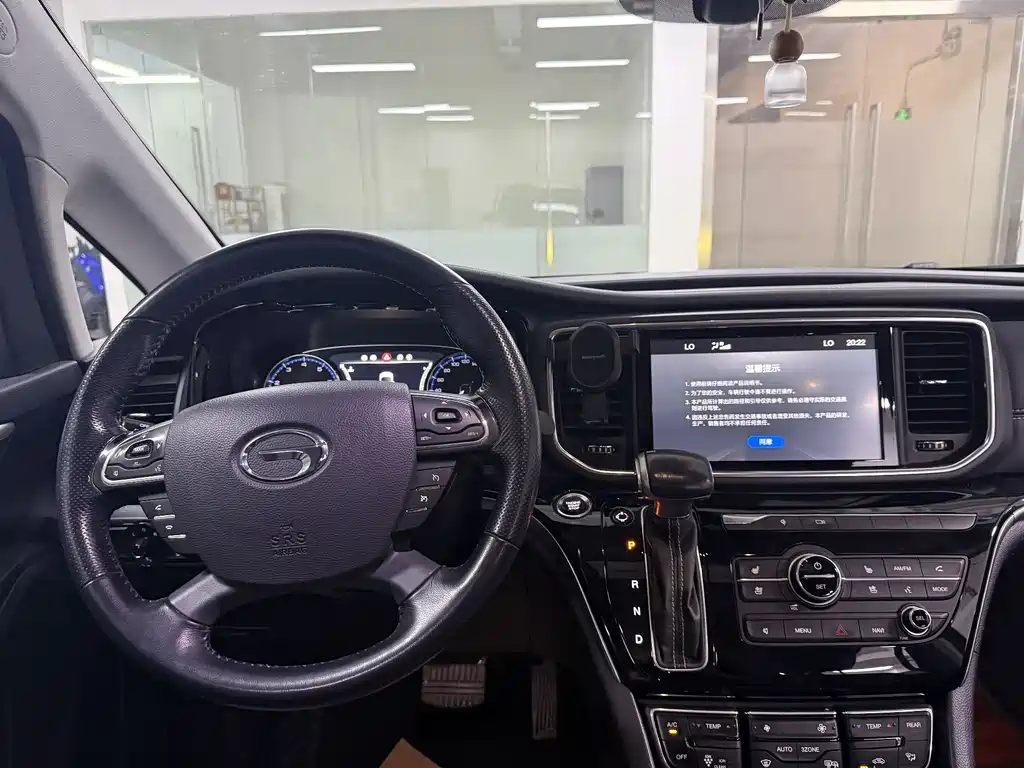 GAC Motor Trumpchi M8 2019 — фото 13