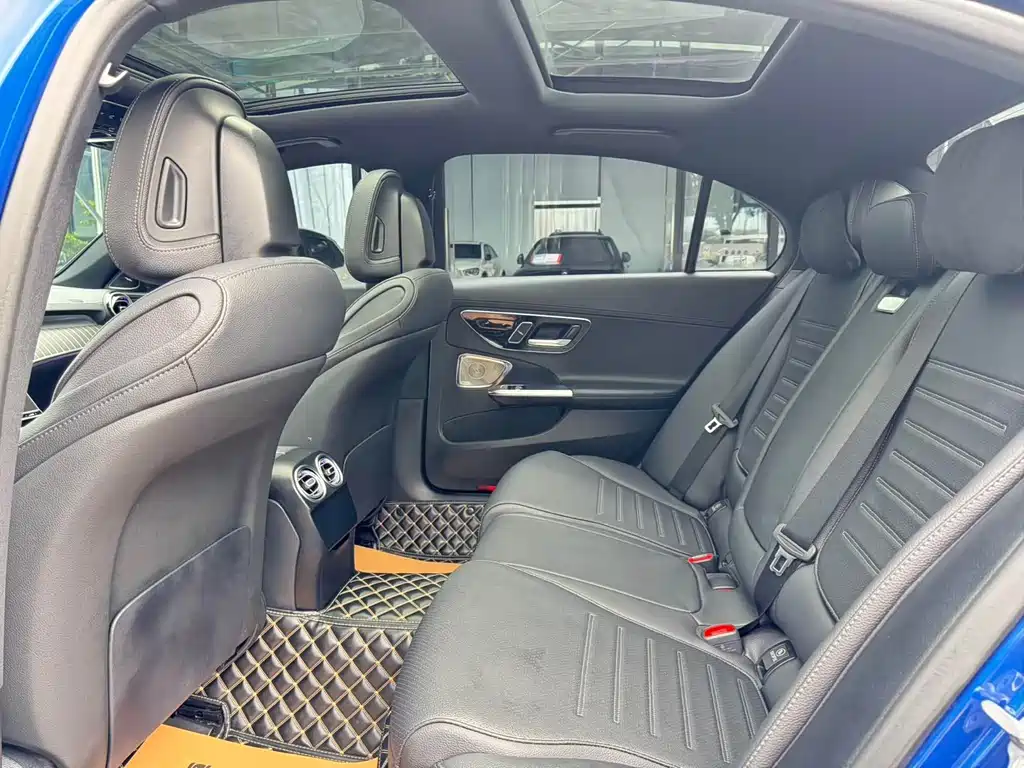 Mercedes-Benz C-Class 2022 — фото 11