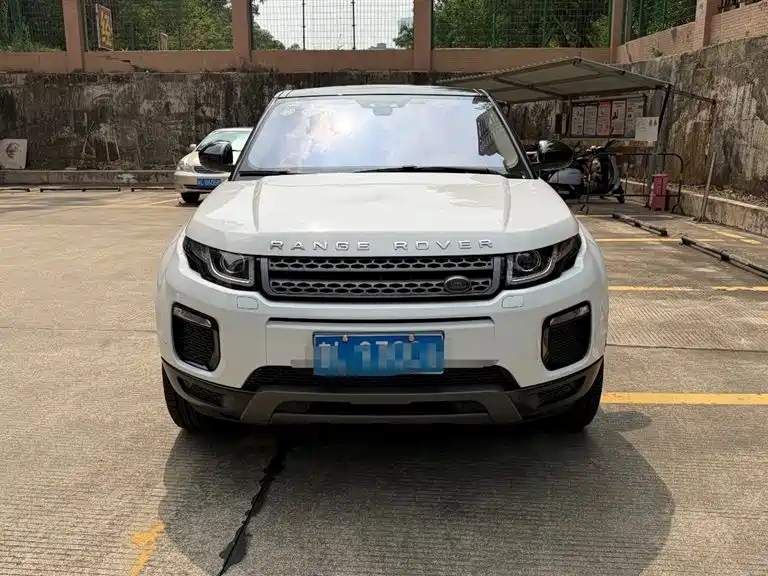Land Rover Evoque 2018 — фото 2