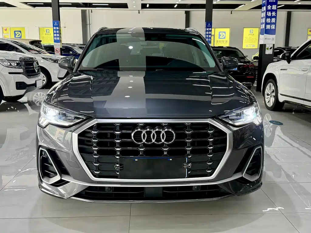 Audi Q3 2022 — фото 2
