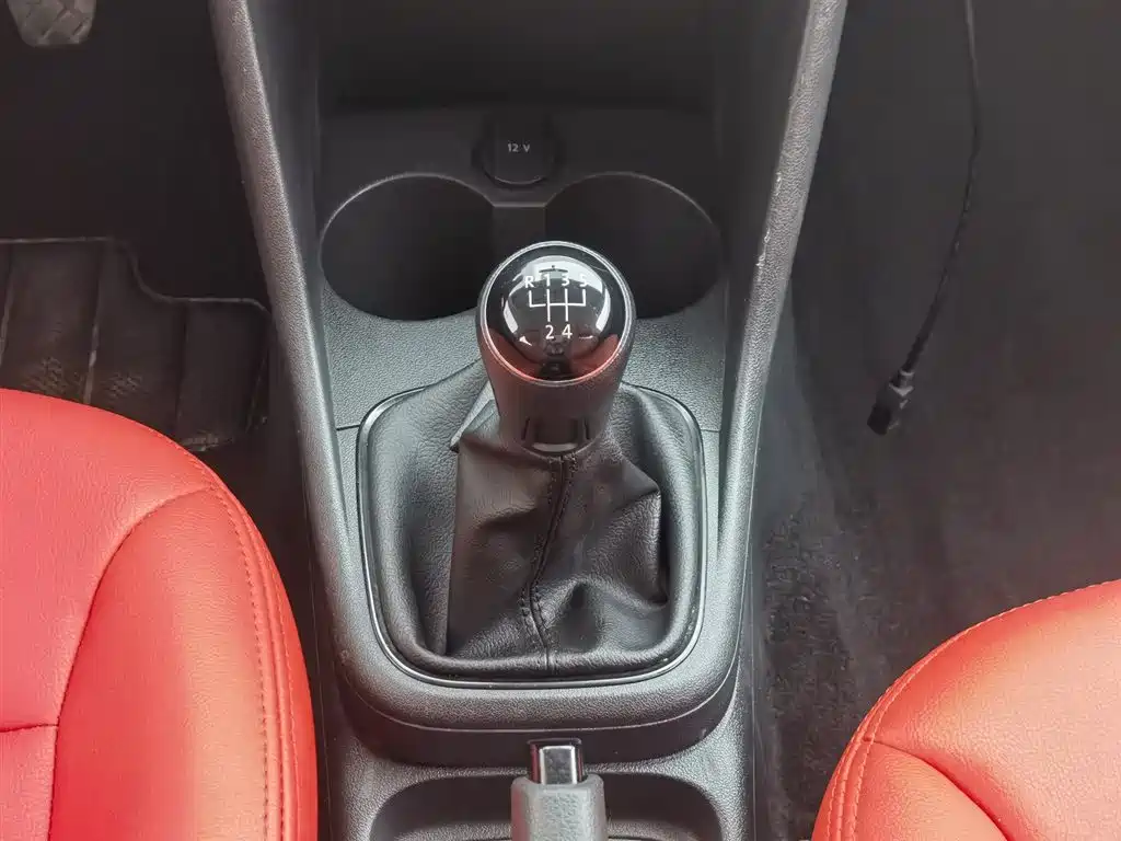 Volkswagen Polo 2018 — фото 13
