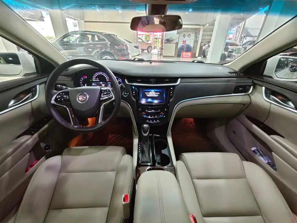 Cadillac XTS 2015 — фото 20