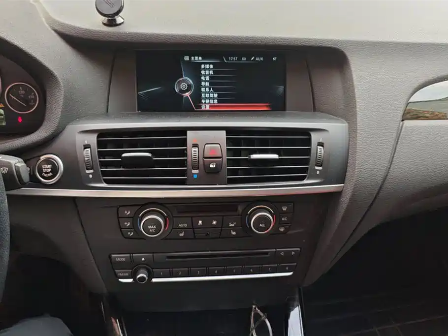 BMW X3 2013 — фото 13