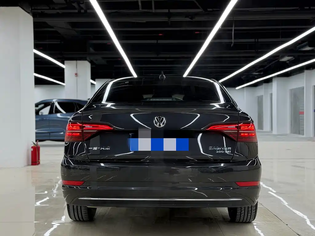 Volkswagen Sagitar 2022
