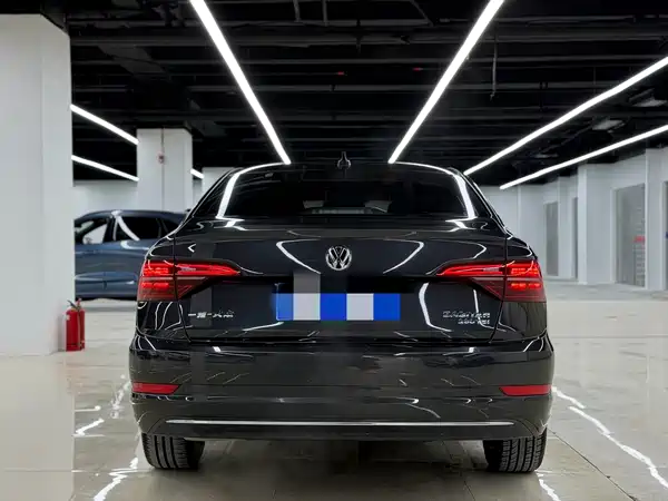 Volkswagen Sagitar 2022