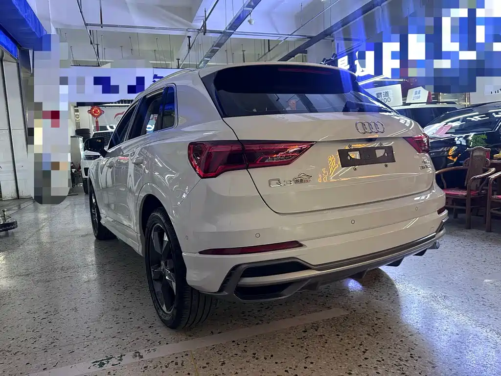 Audi Q3 2022 — фото 13