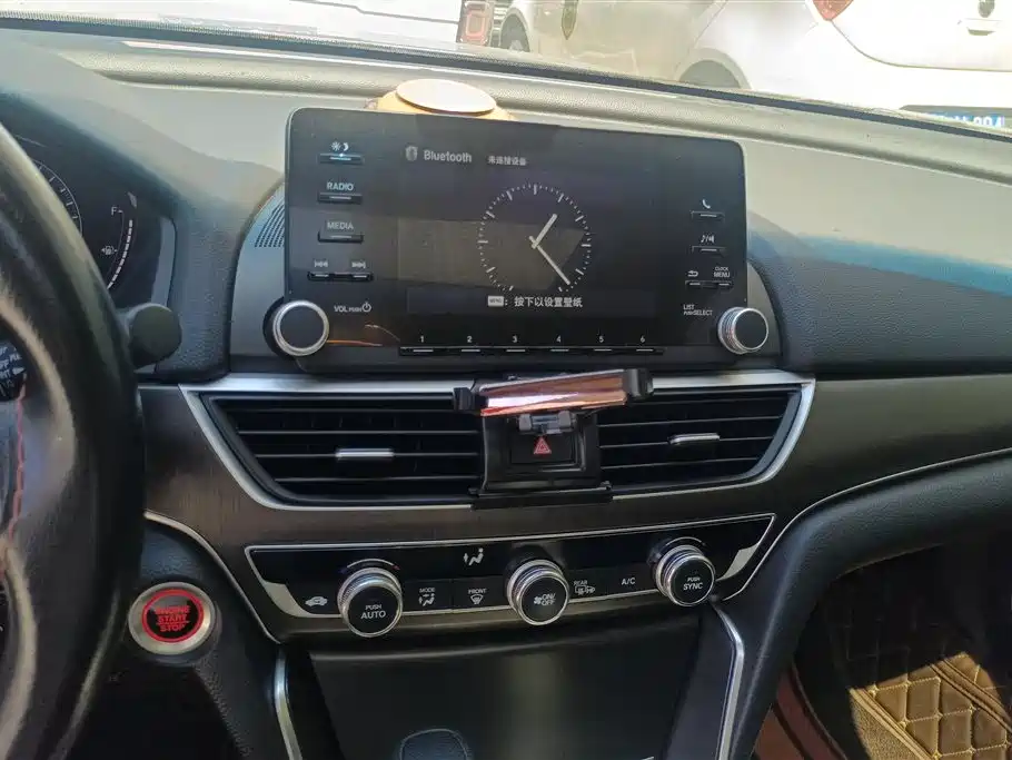 Honda Accord 2020 — фото 13