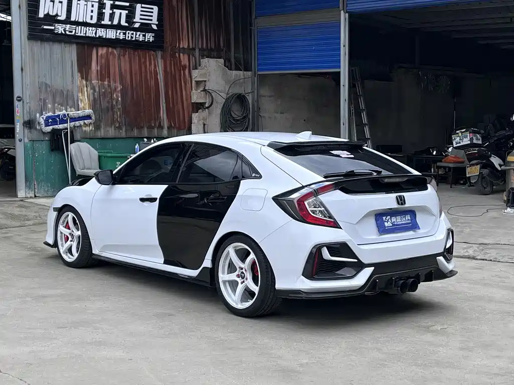 Honda Civic 2020 — фото 11