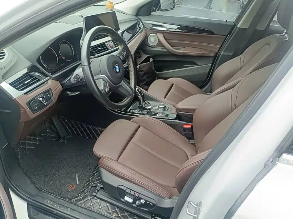 BMW X2 2023 — фото 15