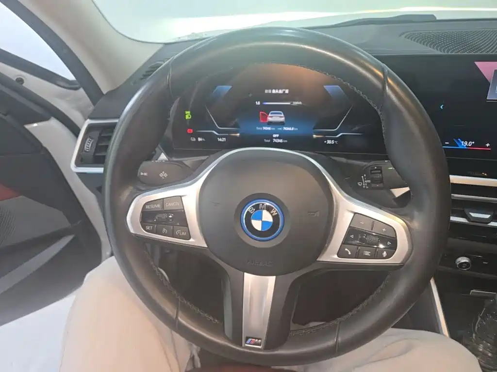 BMW i3 2024 — фото 11