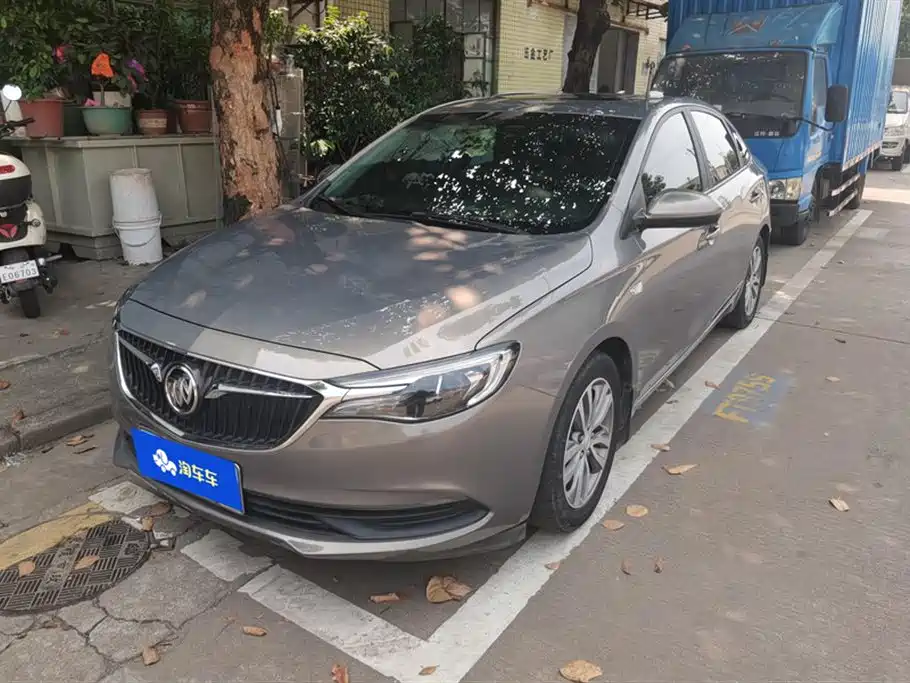 Buick Excelle 2019 — фото 1