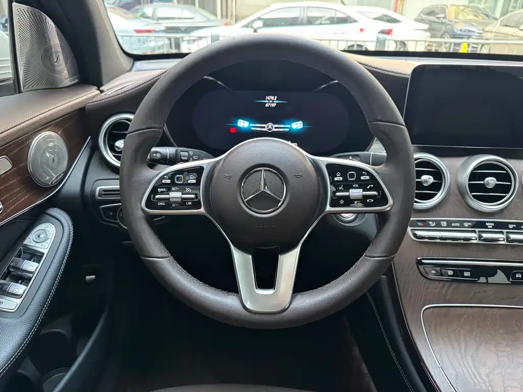 Mercedes-Benz GLC 2020 — фото 10