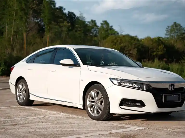 Honda Accord 2019 — фото 3