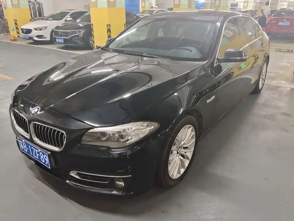 BMW 5 Series 2015 — фото 1
