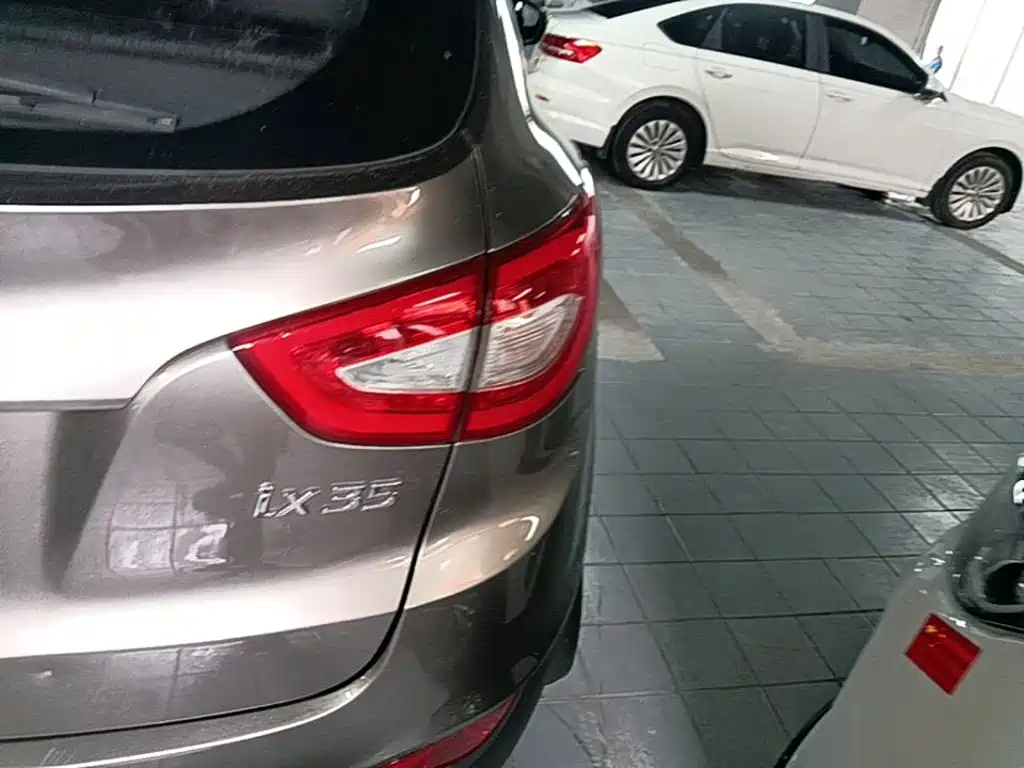 Hyundai ix35 2015 — фото 8