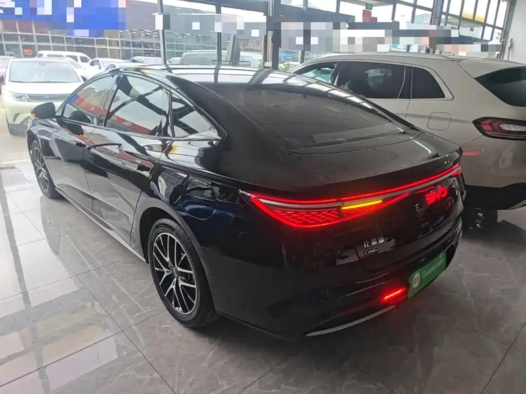 BYD Seal 07 DM-i 2025 — фото 5
