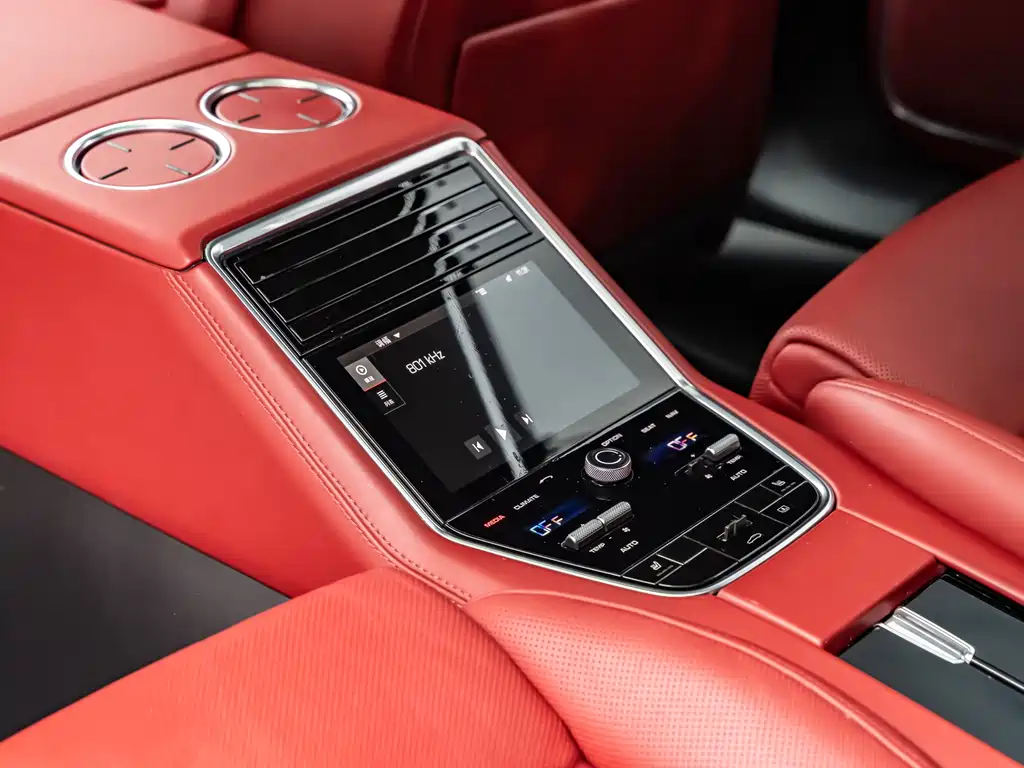 Porsche Panamera 2020 — фото 14