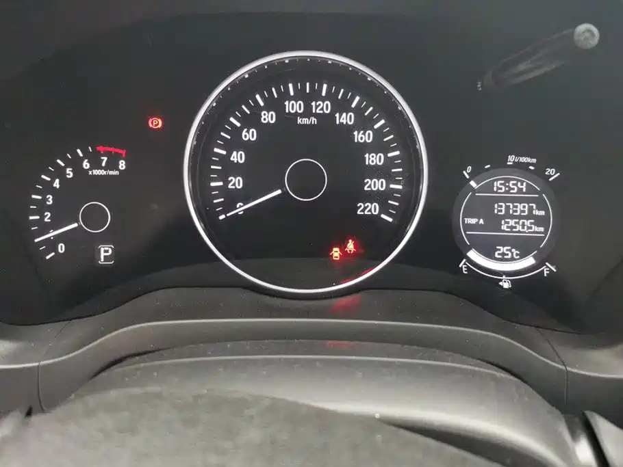Honda Vezel 2015 — фото 14